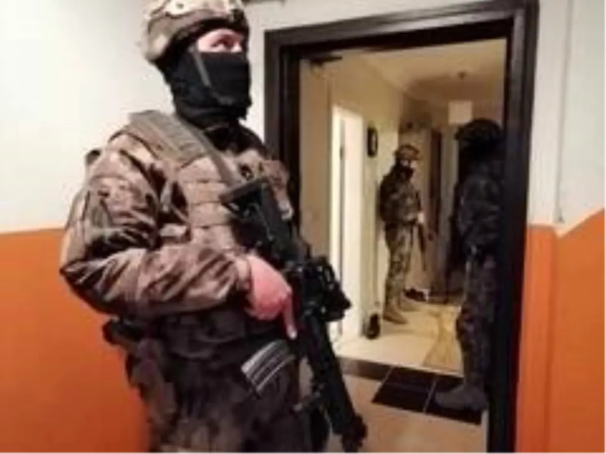 İstanbul\'da 92 adrese eş zamanlı operasyon