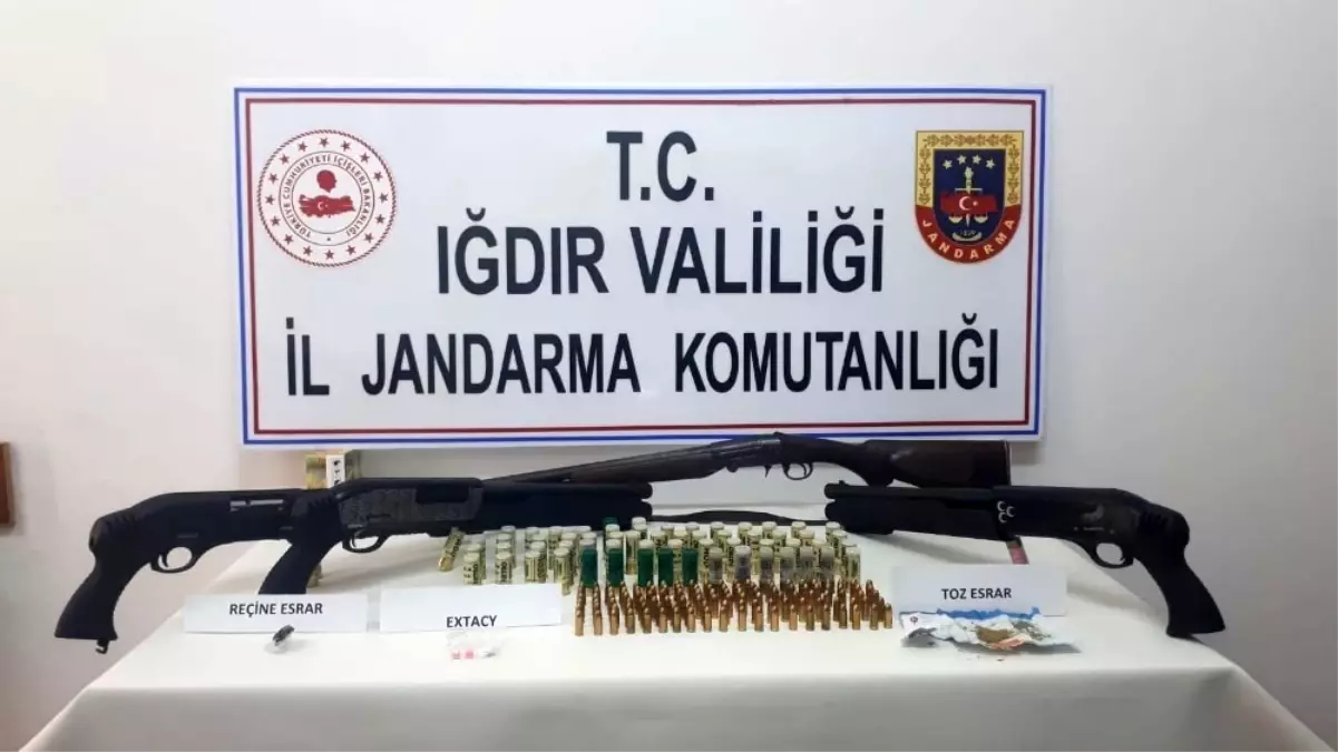 Jandarmadan fuhuş ve uyuşturucu operasyonu