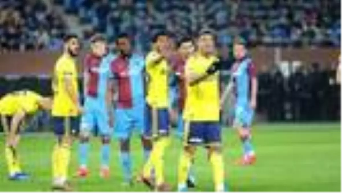 Trabzonspor-Fenerbahçe kupa maçına sarı-lacivertli taraftarlar alınmayacak