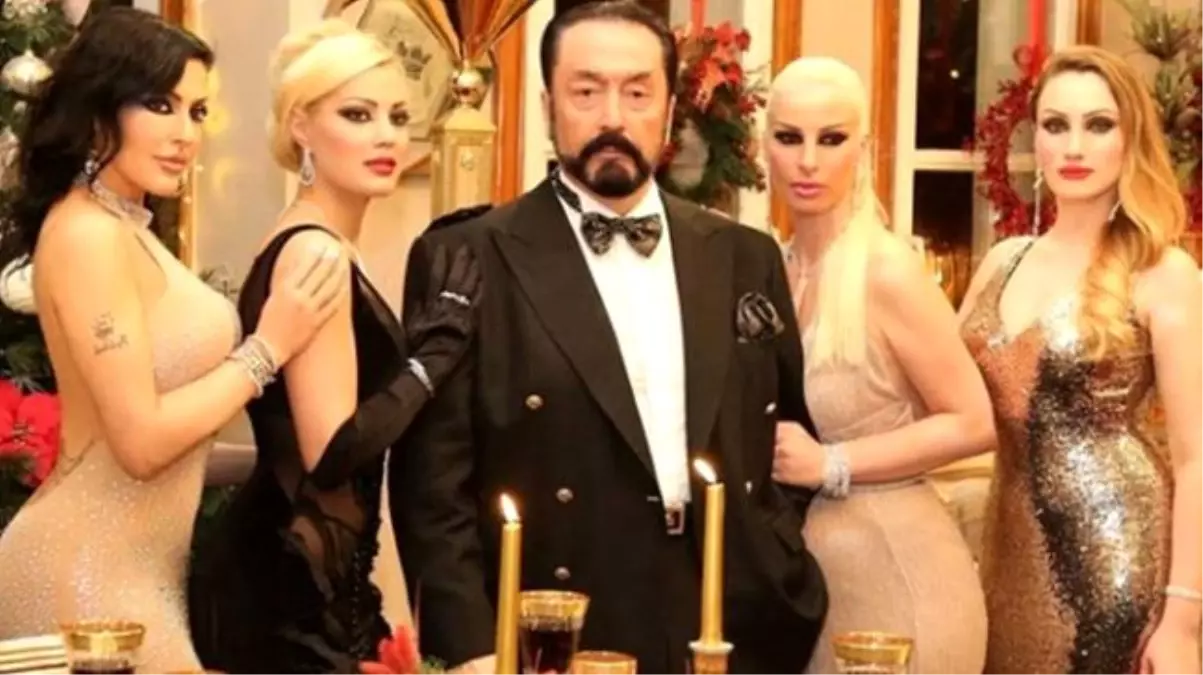 Adnan Oktar\'ın kediciklerinden Ayça Pars, örgüt yapısını anlattı: Yayına çıkacakların iç çamaşırı giymesini istemiyordu