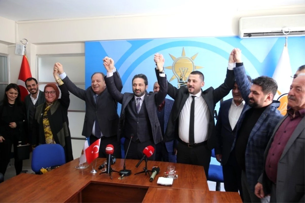 Başkan Oprukçu\'dan AK Parti İlçe Başkanlığına ziyaret