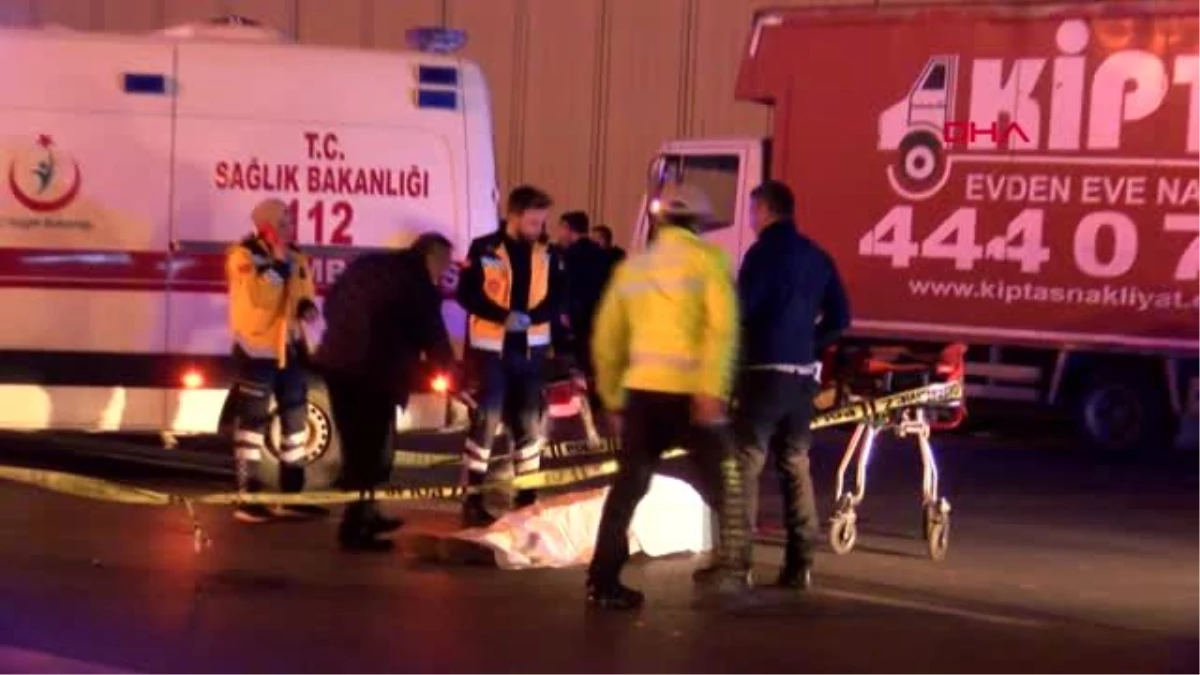 Beşiktaş\'ta otomobilin çarptığı elektrikli scooter sürücüsü genç öldü