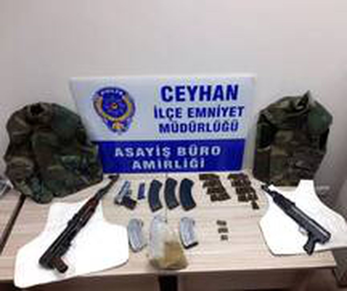 Ceyhan\'da silah ve uyuşturucu operasyonu: 5 gözaltı