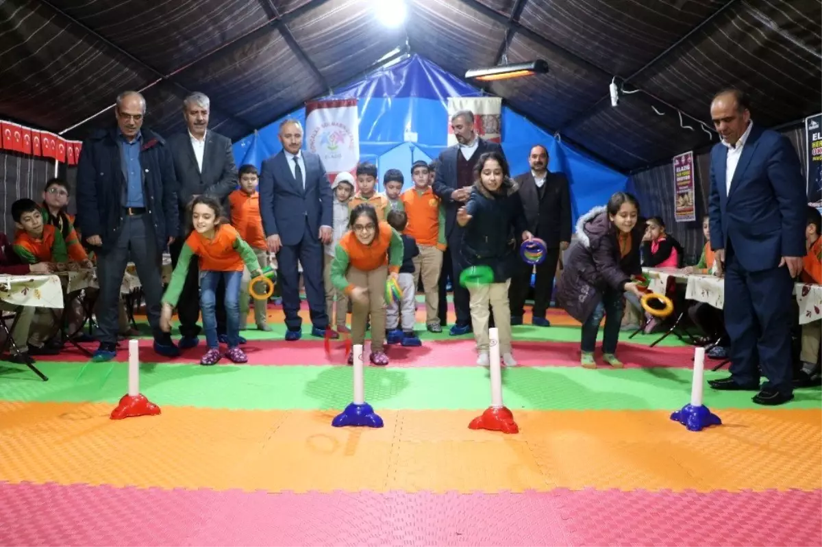 Elazığ\'da öğrencilerin sosyal anlamda desteklenmesi için etkinlik çadırı