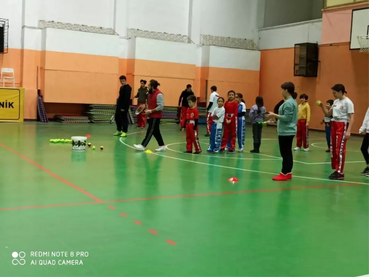 Eskişehir Gökmeydan Spor Kulübü\'nün yeni hedefi \'tenis\'