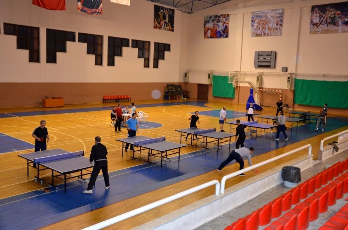 Fatsa\'da masa tenisi turnuvası