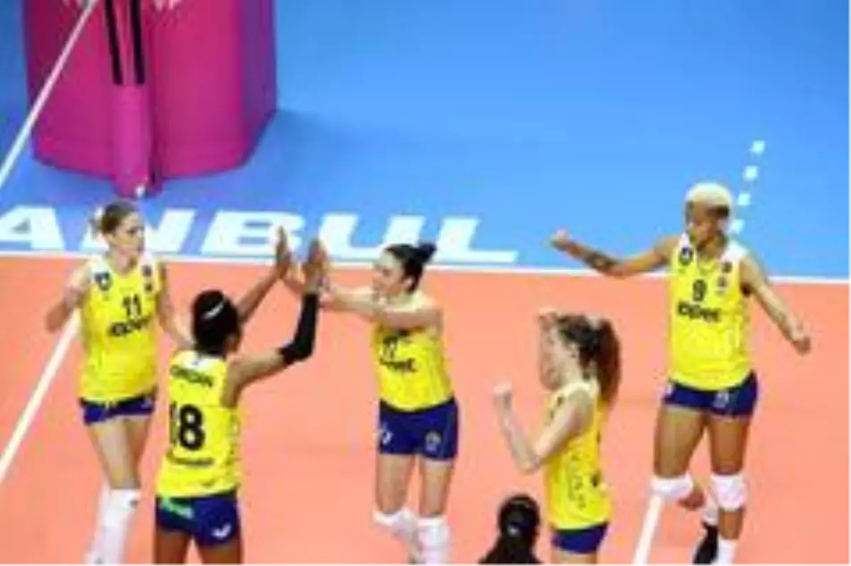 Fenerbahçe ve Eczacıbaşı VitrA, koronavirüs nedeniyle maçlarının ertelenmesi için CEV\'e başvurdu