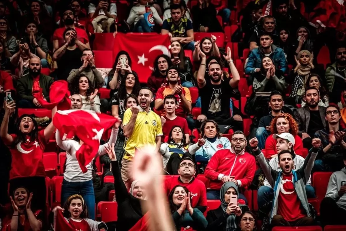 FIBA 2021 EuroBasket Elemeleri\'ne Türk taraftarlardan yoğun ilgi