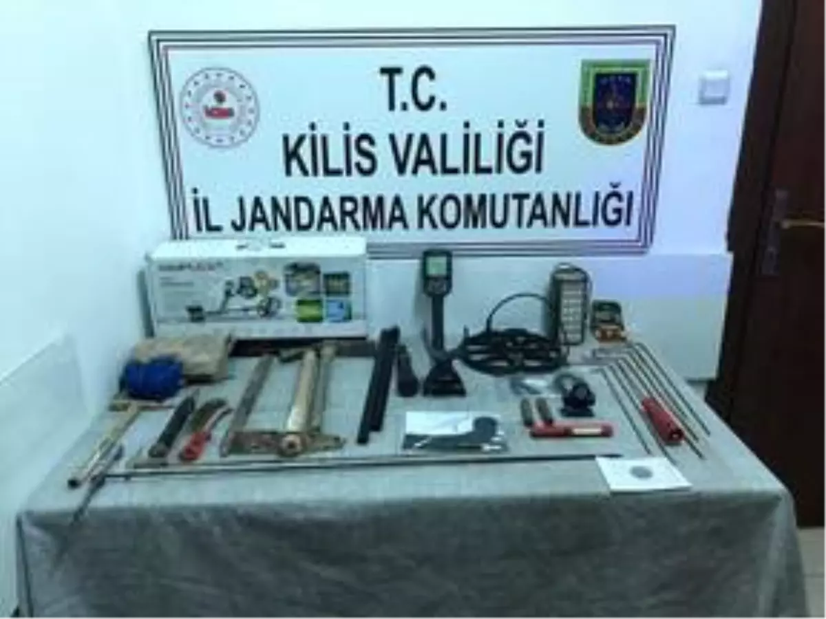 Kilis\'te kaçak kazı yapan 2 kişi suçüstü yakalandı