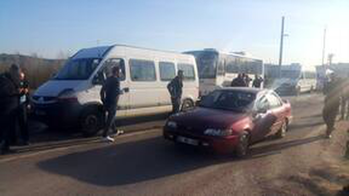 Kocaeli\'de zincirleme trafik kazasında 5 öğrenci yaralandı