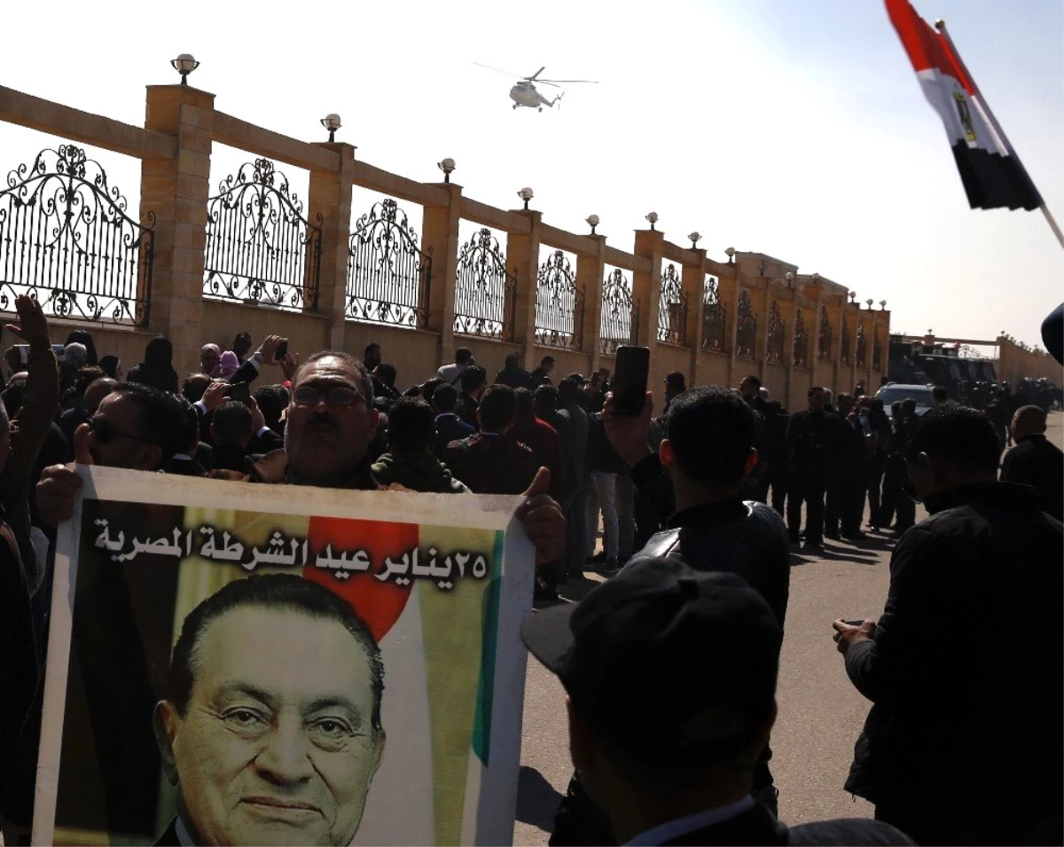 Mısır\'da Mübarek için askeri cenaze töreni