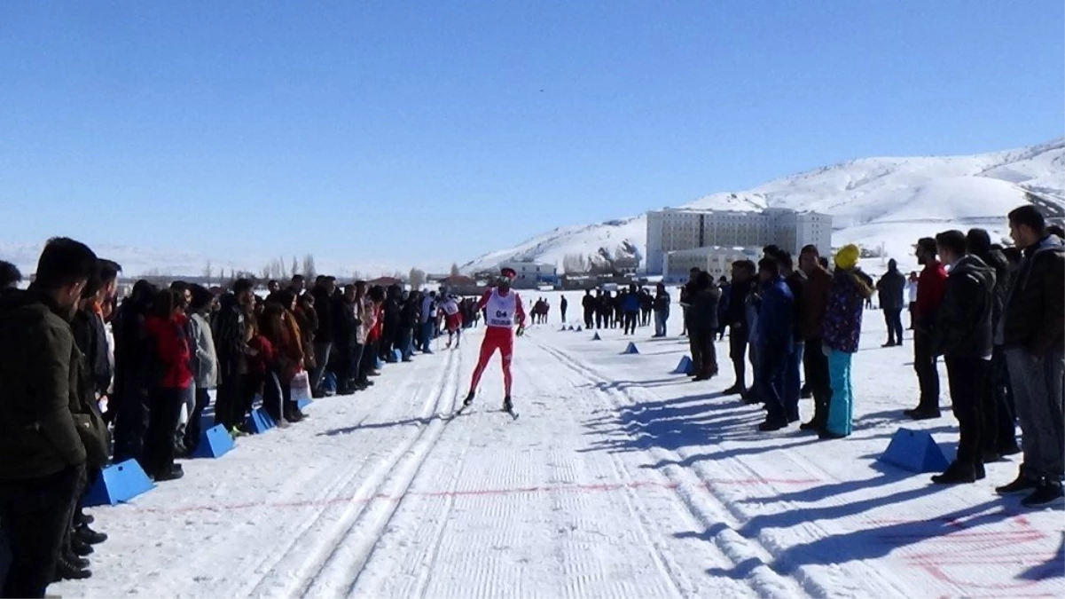 Muş\'ta "Üniversitelerarası Kayaklı Koşu Türkiye Şampiyonası" startı verildi