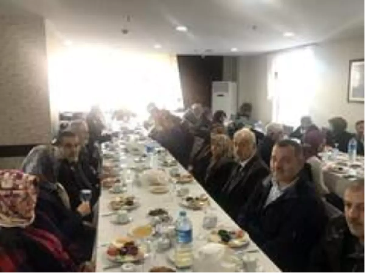 Şehit yakınları ve gazilerle kahvaltıda buluştular