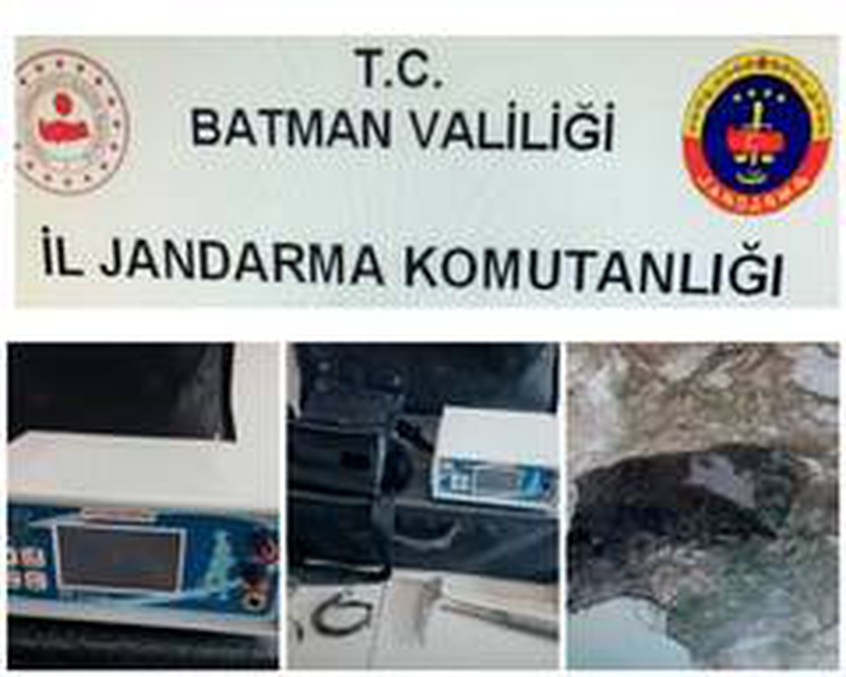 Türbede kaçak kazı yapan 4 kişi gözaltına alındı
