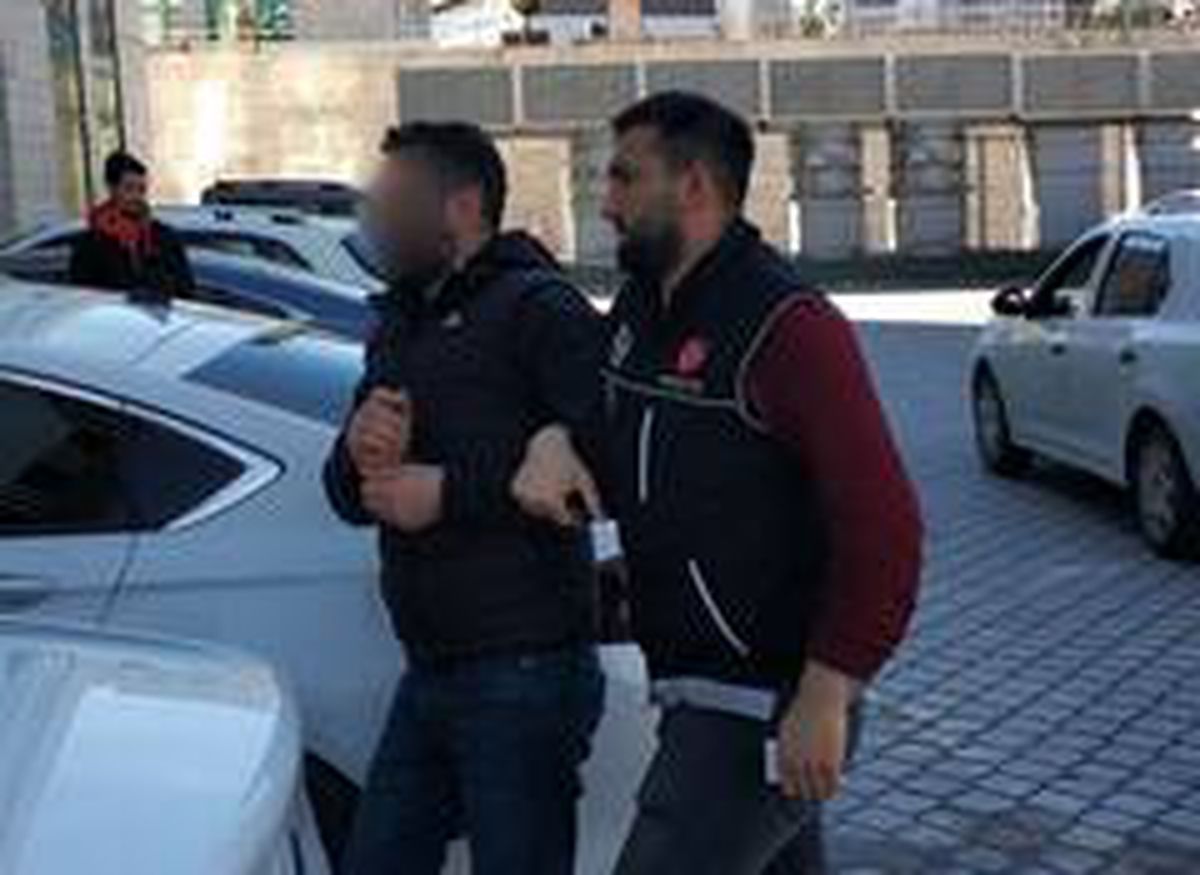 Uyuşturucu imalathanesi operasyonunda 3 tutuklama