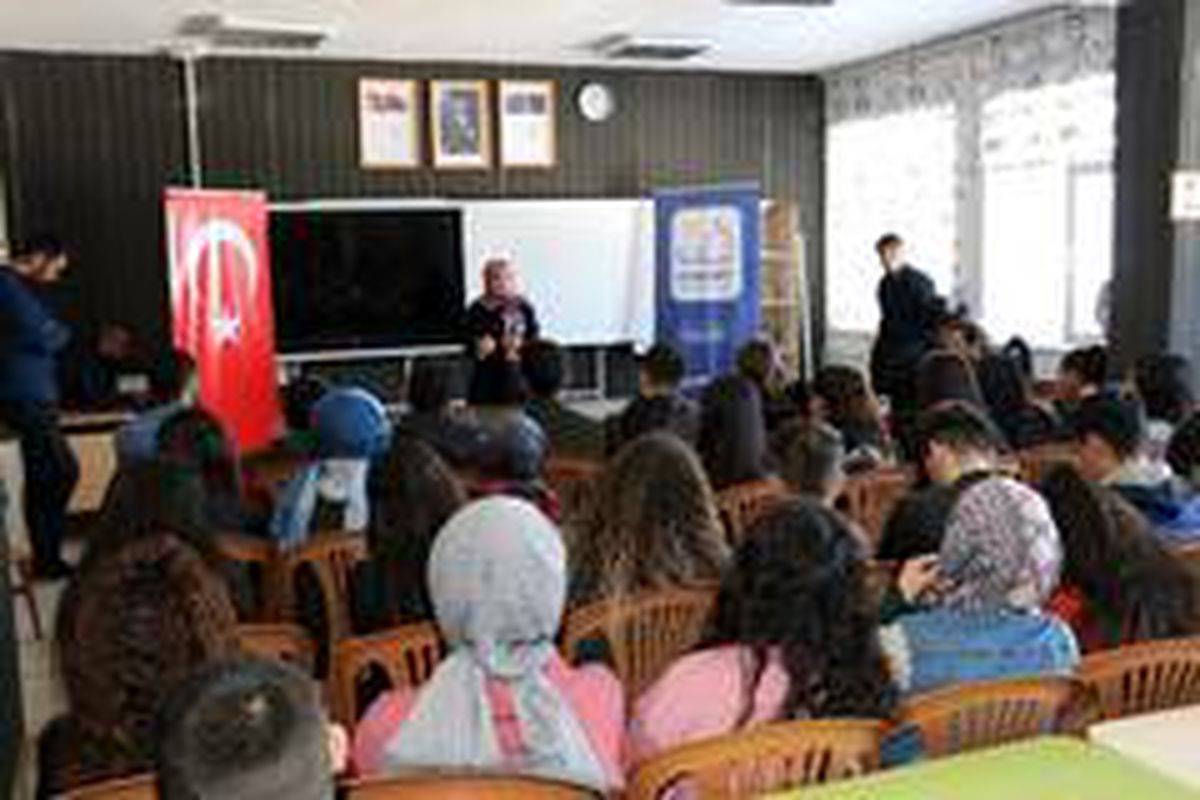 Edremit\'teki okullarda \'Kariyer Günleri\' start aldı