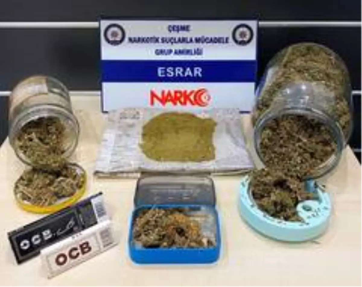 İzmir\'de uyuşturucu tacirlerine operasyonda 2 kişi tutuklandı