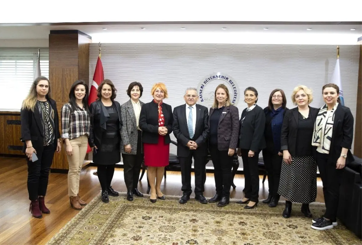 KADİGER Genel Başkanı Emine Erdem Başkan Büyükkılıç\'ı ziyaret etti.