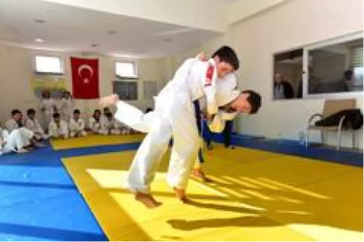 Karacaoğlan Ortaokulu Judo İl Birincisi