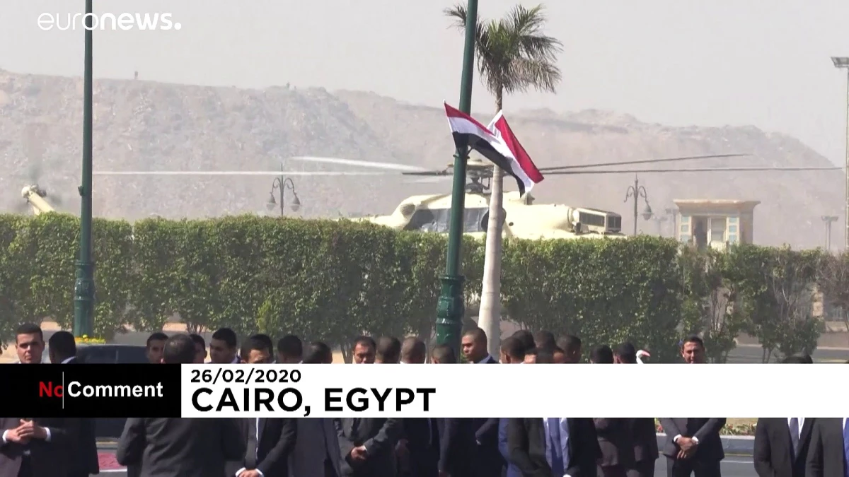 Mısır\'ın eski lideri Hüsnü Mübarek son yolculuğuna uğurlandı