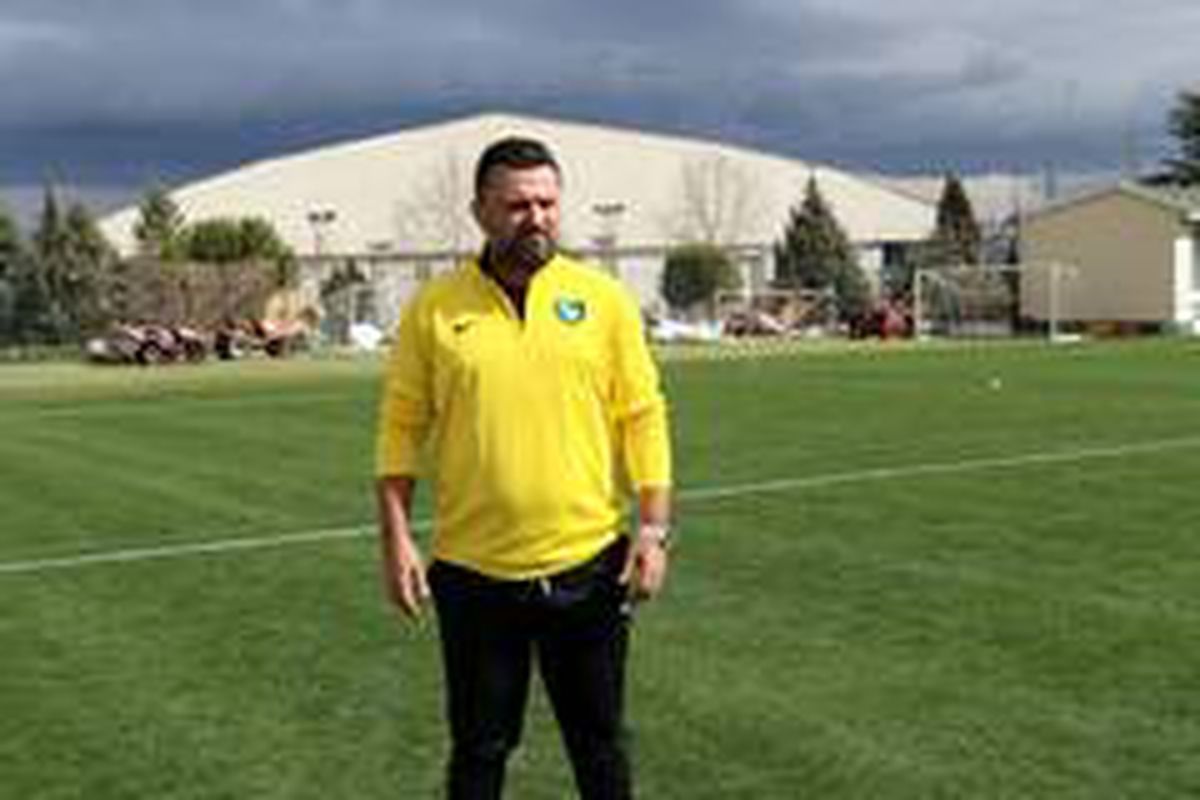 "Sahadaki mücadelesiyle gurur duyacak bir Denizlispor izleteceğiz"