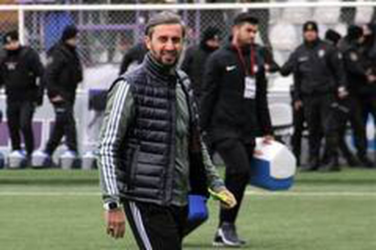 Serkan Özbalta: "Ligi ilk 6 içinde bitirmek için elimizden geleni yapacağız"