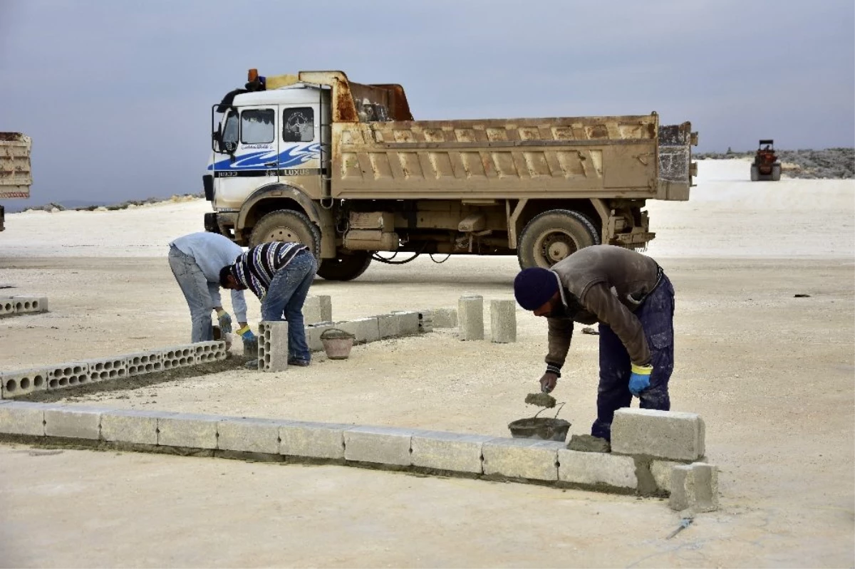 Suriye\'de kalıcı briket ev yapım çalışmaları devam ediyor