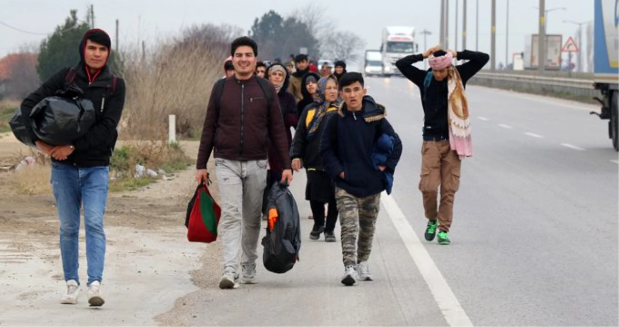 Avrupa\'ya gitmek isteyen Suriyeli göçmenler sınır bölgelerine akın etti