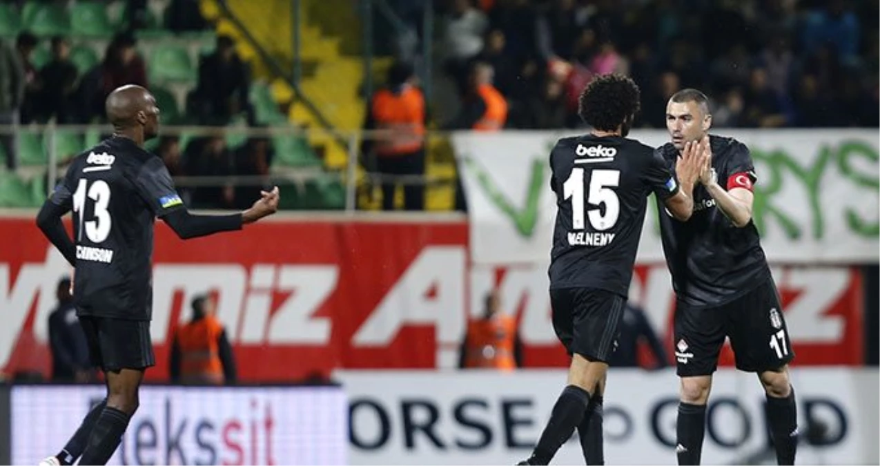 Beşiktaş, Alanyaspor\'u Burak Yılmaz\'ın golleriyle 2-1 yendi