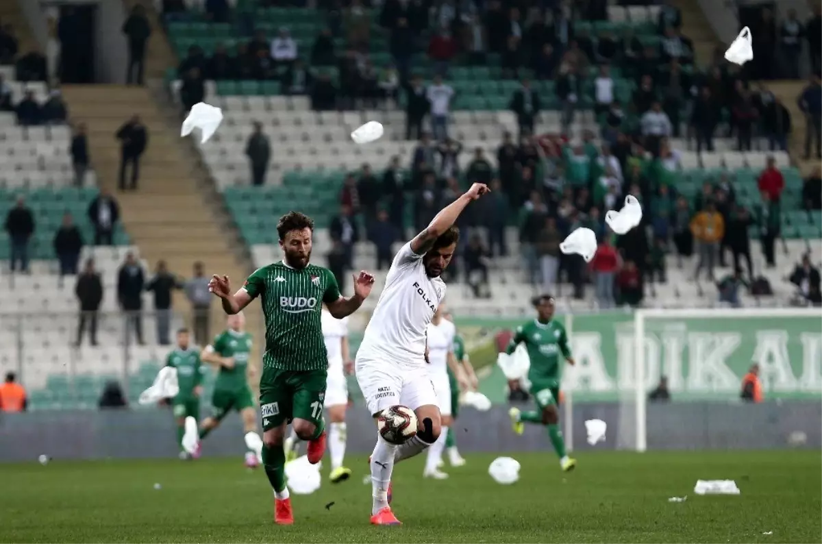 Bursaspor-Altay maçında davetsiz misafir