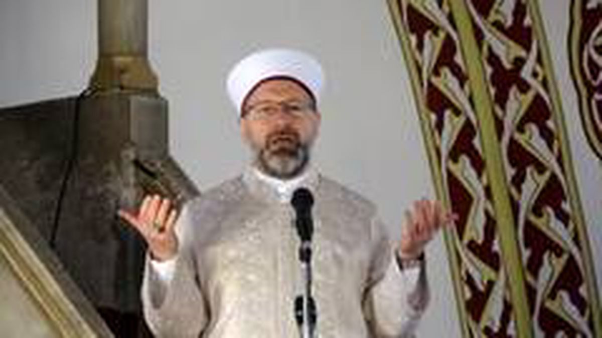 Diyanet İşleri Başkanı Erbaş, Hatay\'da cuma hutbesi okudu