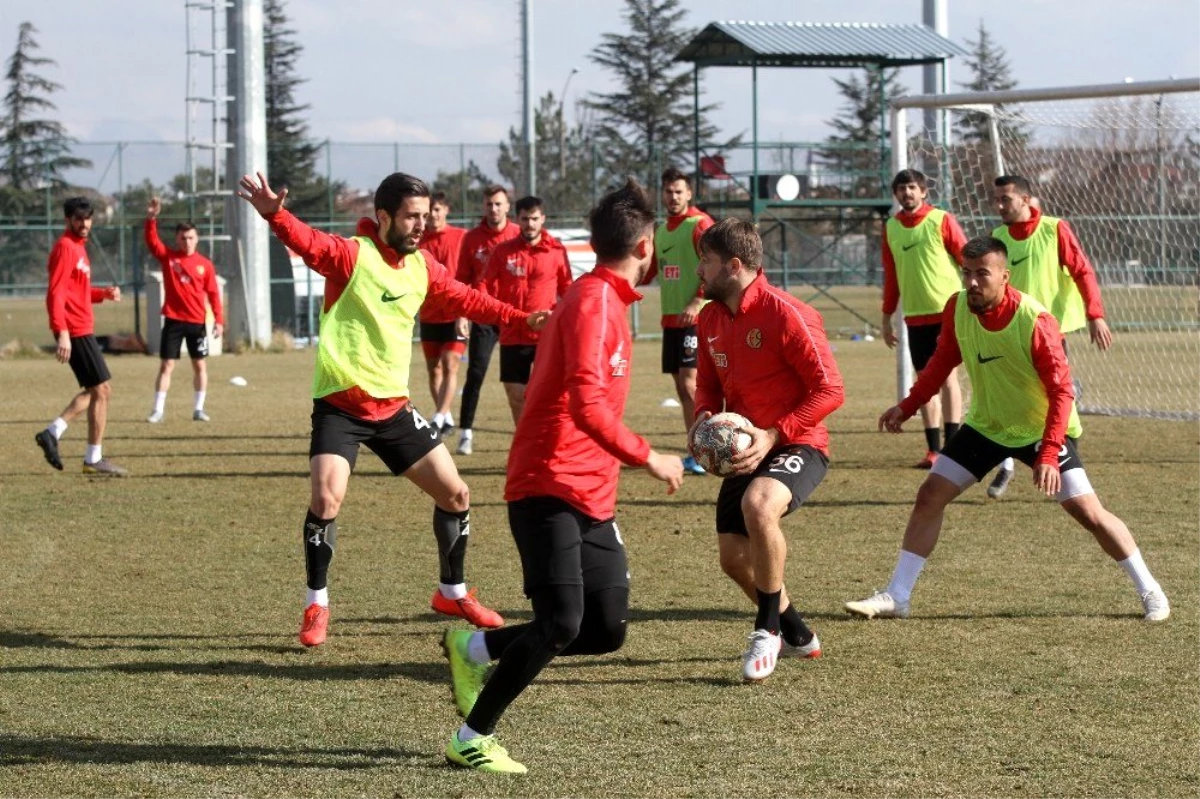 Eskişehirspor maç saatini beklemeye geçti