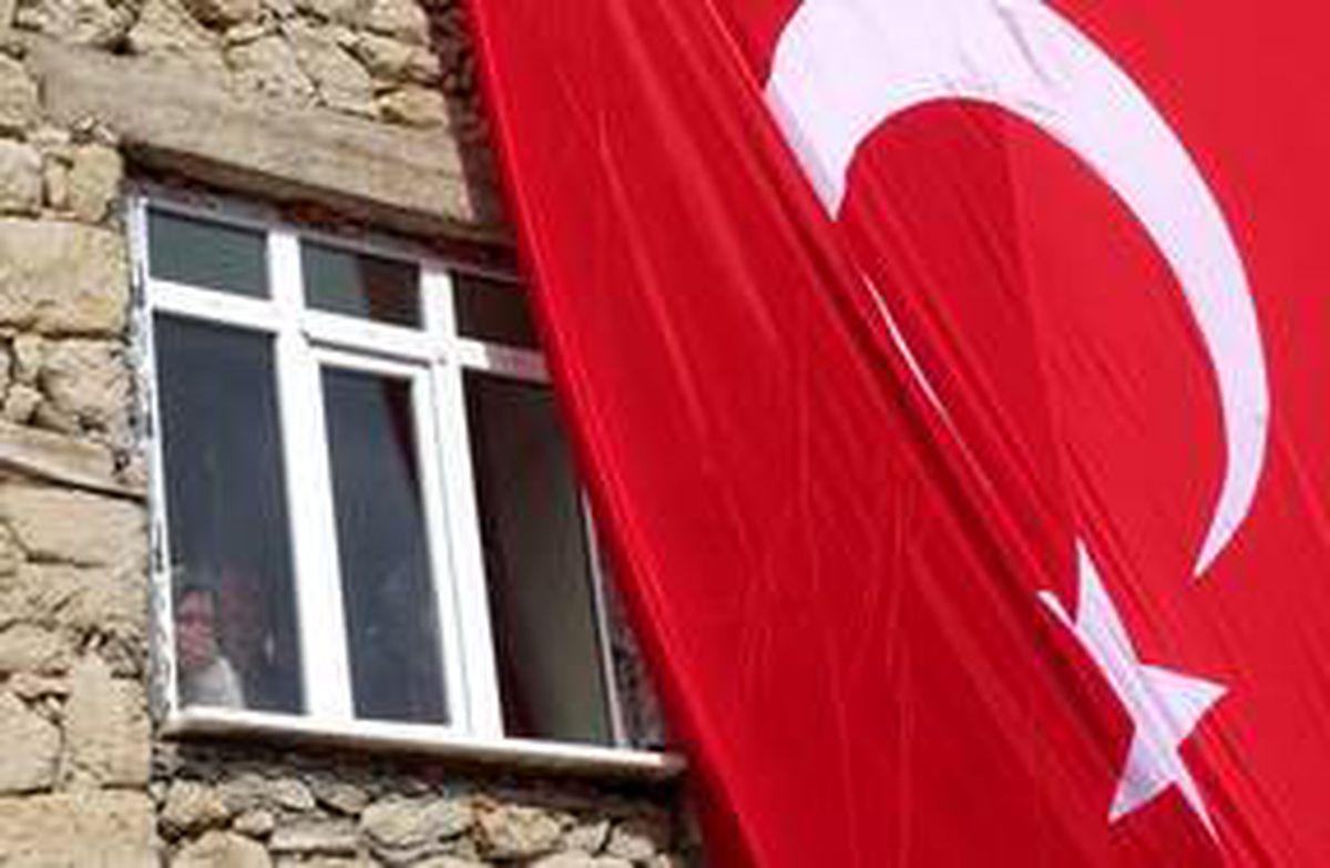 İdlib\'de şehit olan Piyade Teğmen Olgun\'un ailesine acı haber verildi