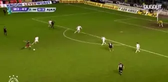 John Heitinga'nın Muhteşem Gol Vuruşu