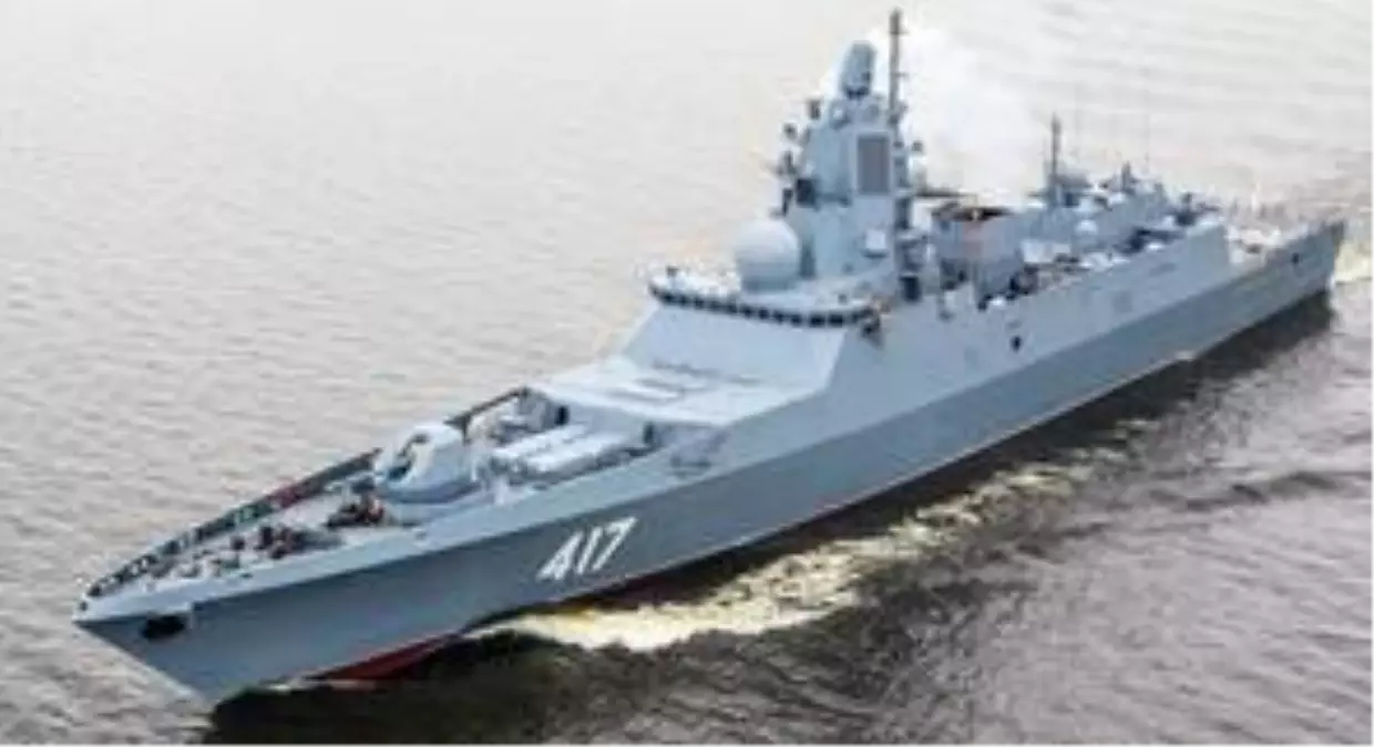 Rusya, seyir füzeleri bulunan iki fırkateynini Suriye kıyılarına yolladı