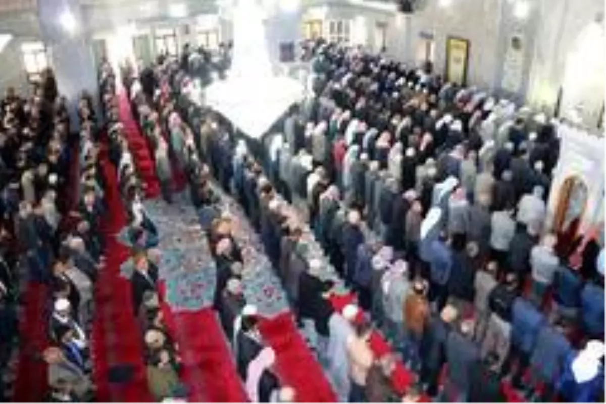 Şanlıurfa\'da şehitler için gıyabi cenaze namazı kılındı