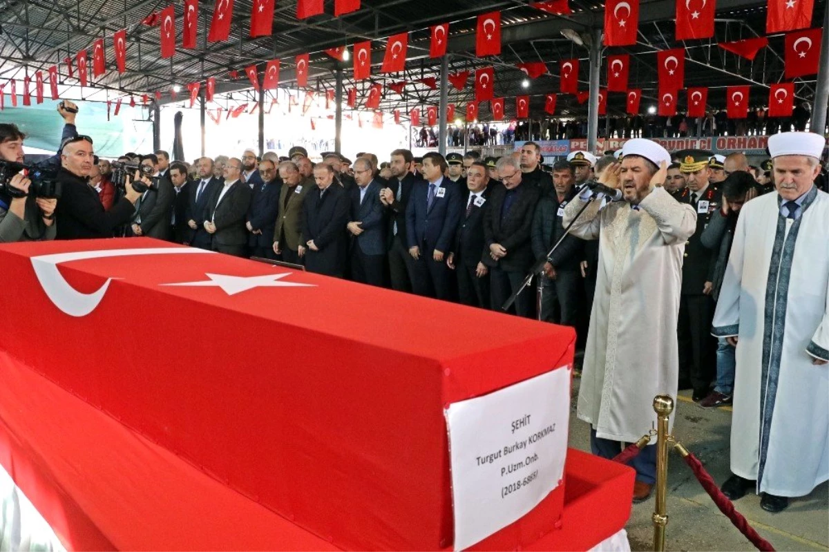 Antalyalı şehit son yolculuğuna uğurlandı