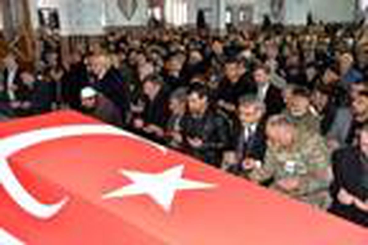 Bingöl, şehidini uğurladı