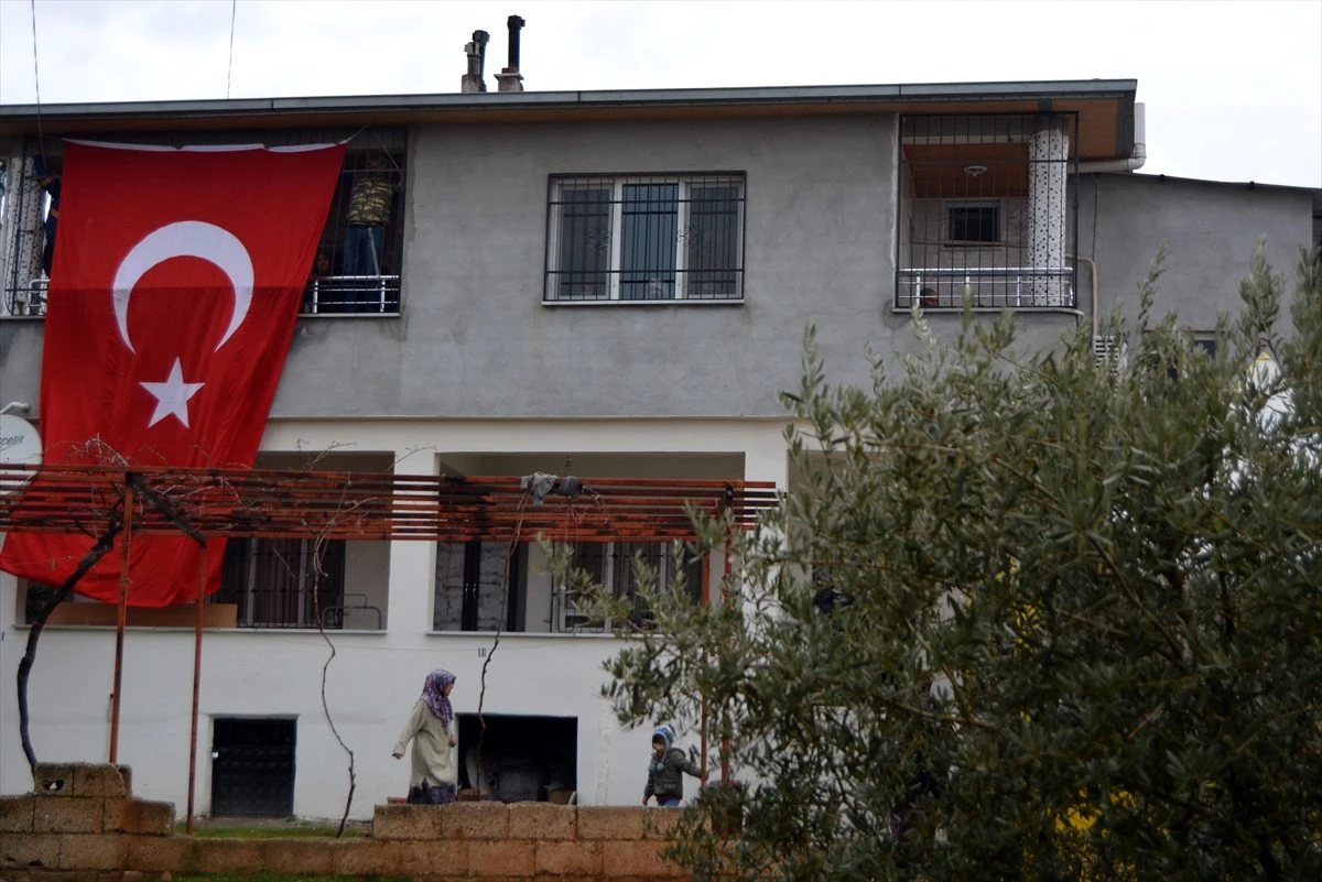 İdlib\'de şehit olan Uzman Onbaşı Selim Nergiz\'in ailesine acı haber verildi