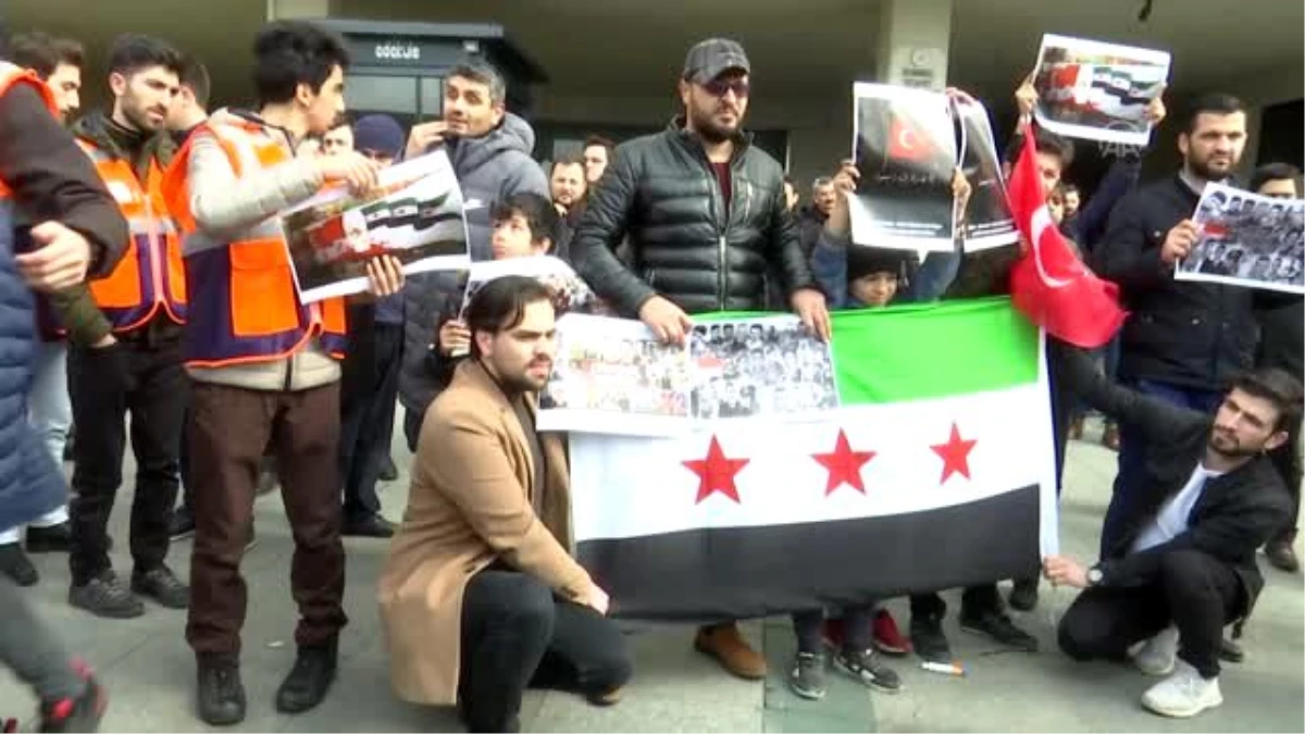 İdlib\'deki saldırı Rusya\'nın İstanbul Başkonsolosluğu önünde protesto edildi