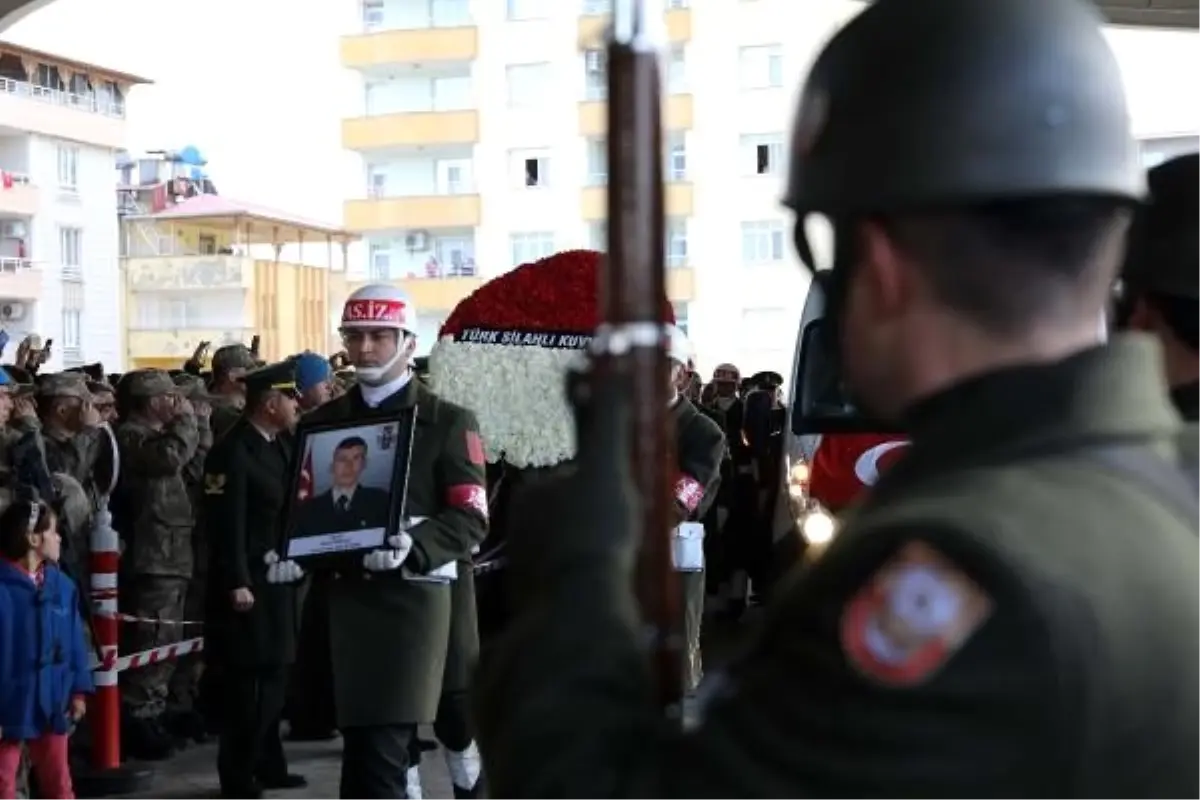 İdlib şehidi Selim Nergiz, son yolculuğuna uğurlandı