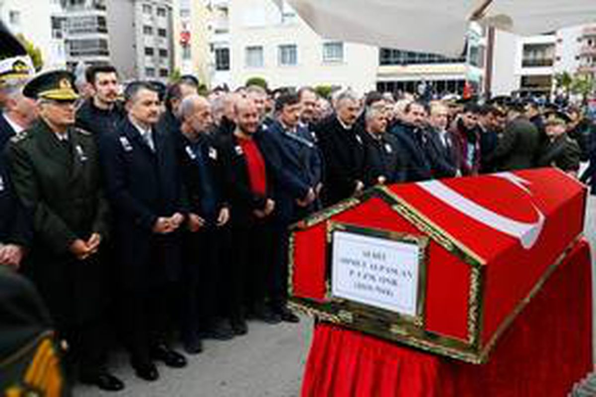 İdlib şehidi Uzman Onbaşı Ahmet Alpaslan son yolculuğuna uğurlandı