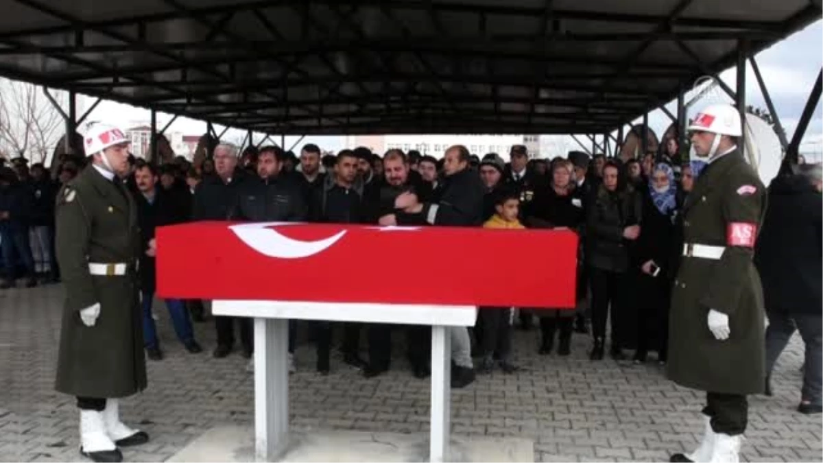 İdlib şehidi Uzman Onbaşı Recep Bekir, son yolculuğuna uğurlandı