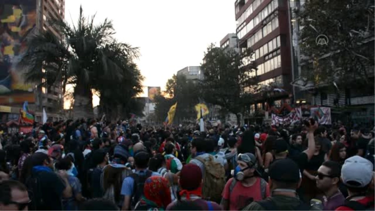 Şili\'de göstericiler polisle çatıştı