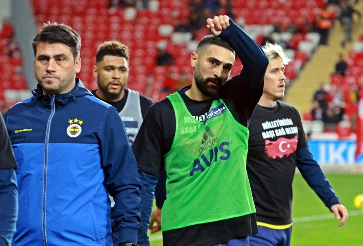 Süper Lig: Antalyaspor: 0 - Fenerbahçe: 1 (İlk yarı)