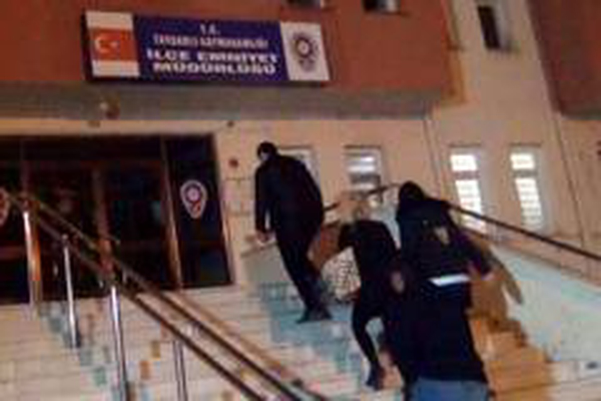 Tavşanlı\'da fuhuş operasyonunda 4 gözaltı