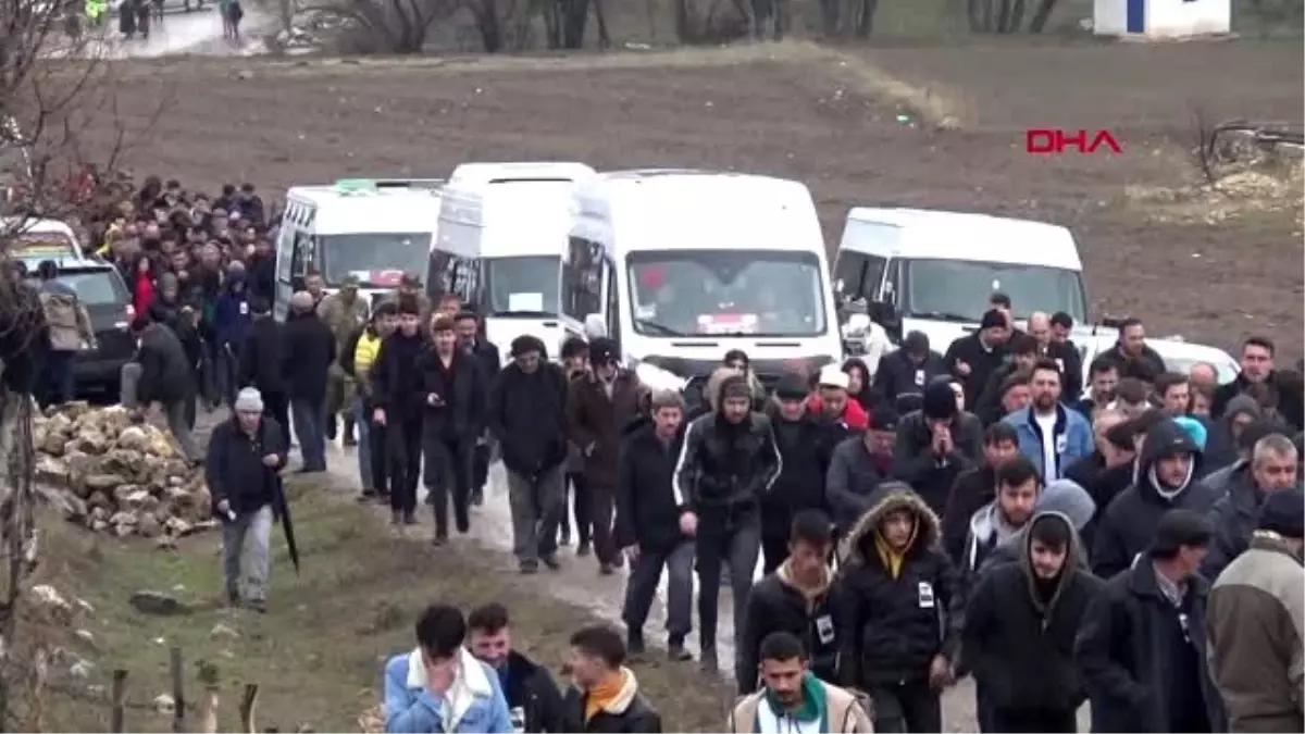 Tokat idlib şehidi adem akın, toprağa verildi