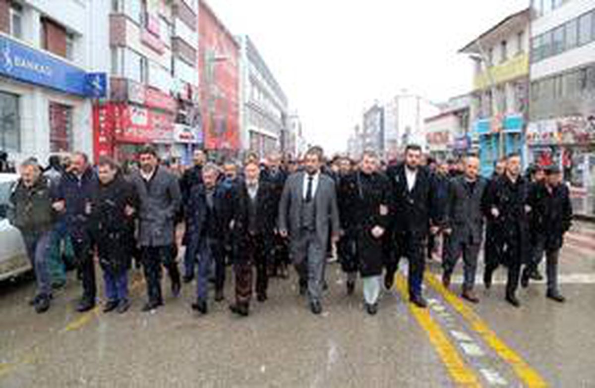 Türkiye Mehmetçik için tek yürek oldu