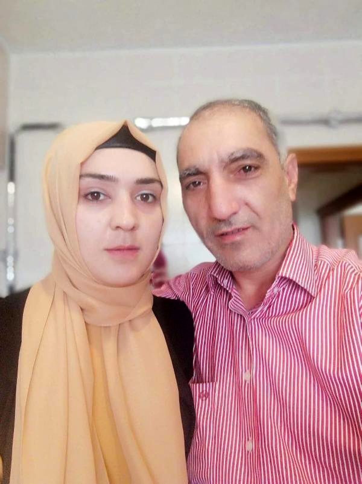 Ayrı yaşadığı eşini pompalıyla öldürüp, intihar etti