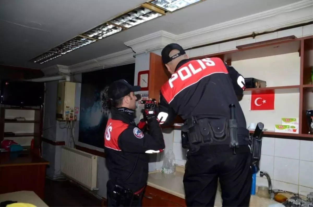 Balıkesir\'de polis 9 aranan şahsı yakaladı